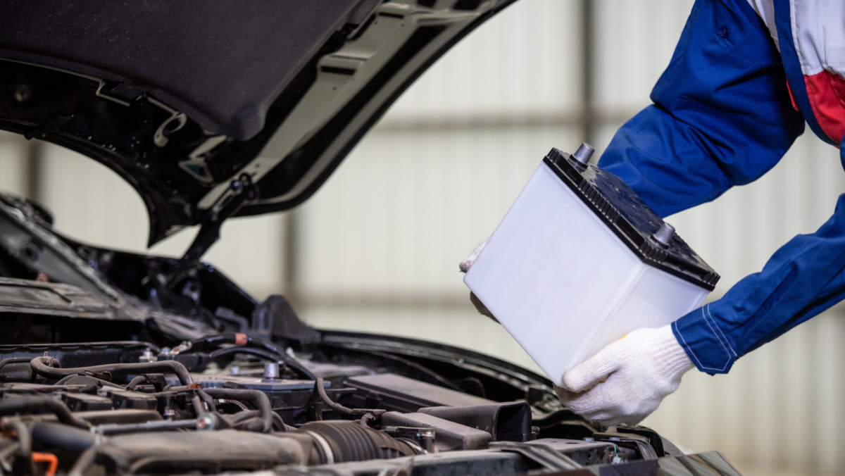 Car Battery Installation: Get Immediate Help on the Road – Contact: (314) 599 6195